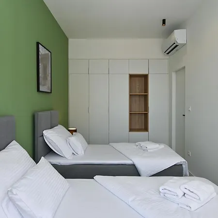 Lejlighed Steps From Palace & Riva - Old Town Pine *