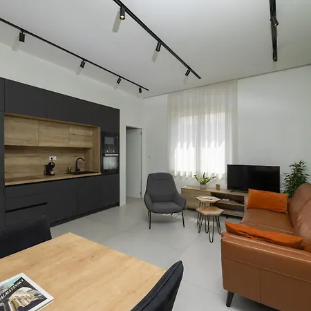 Appartement Steps From Palace & Riva - Old Town Pine *